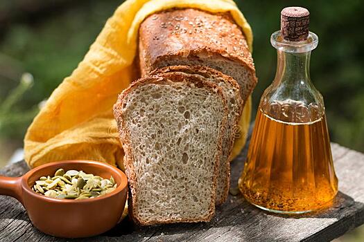 Британцам рекомендуют запасаться пятью продуктами в 2023 году