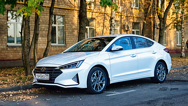 Длительный тест-драйв: Hyundai Elantra 2.0 AT Elegance