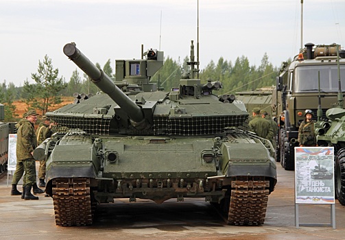 В российские войска отправлена партия танков Т-90
