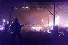 В Севастополе произошел пожар повышенного ранга в складском помещении