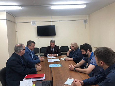 Олег Рожнов провел прием граждан и совещание по капитальному ремонту МКД в Апрелевке