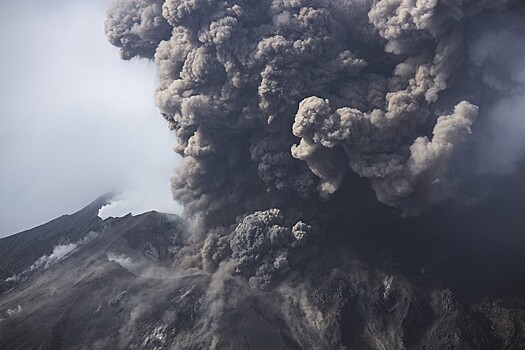 Неандертальцы пережили многовековые извержения вулканов