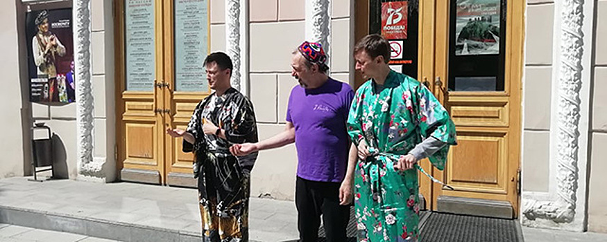 Худрук «Коляда-театра» попросил милостыню у жителей Екатеринбурга