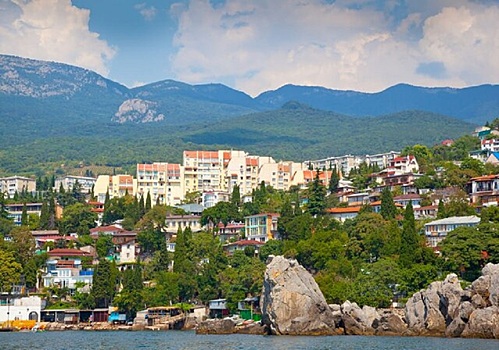 Власти Крыма заявили о подготовке к курортному сезону