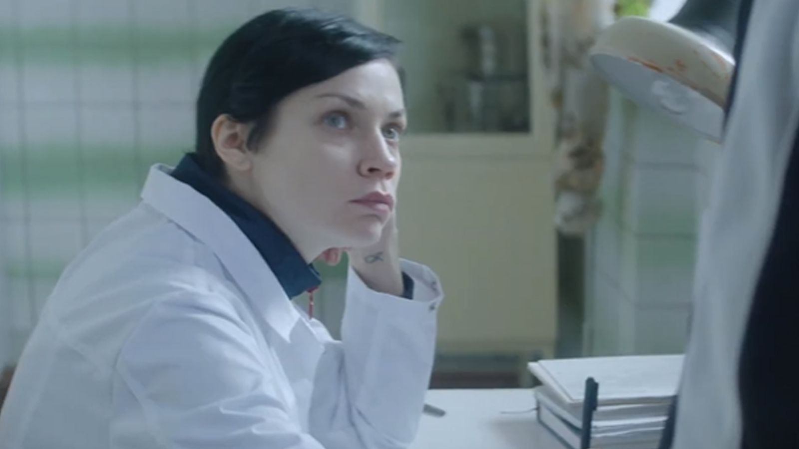 выход драматический выход. выход драма. выход драма. профессионал киану ривз. там где замрёт твой взгляд дорама.