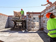 Глава Свердловской области проконтролировал восстановление поселка Сосьва после масштабного пожара