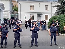 Константинопольский патриарх провел молебен с участием Зеленского