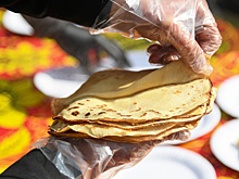 Доктор Степанян назвала самые "тяжелые" и "легкие" для организма варианты блинов