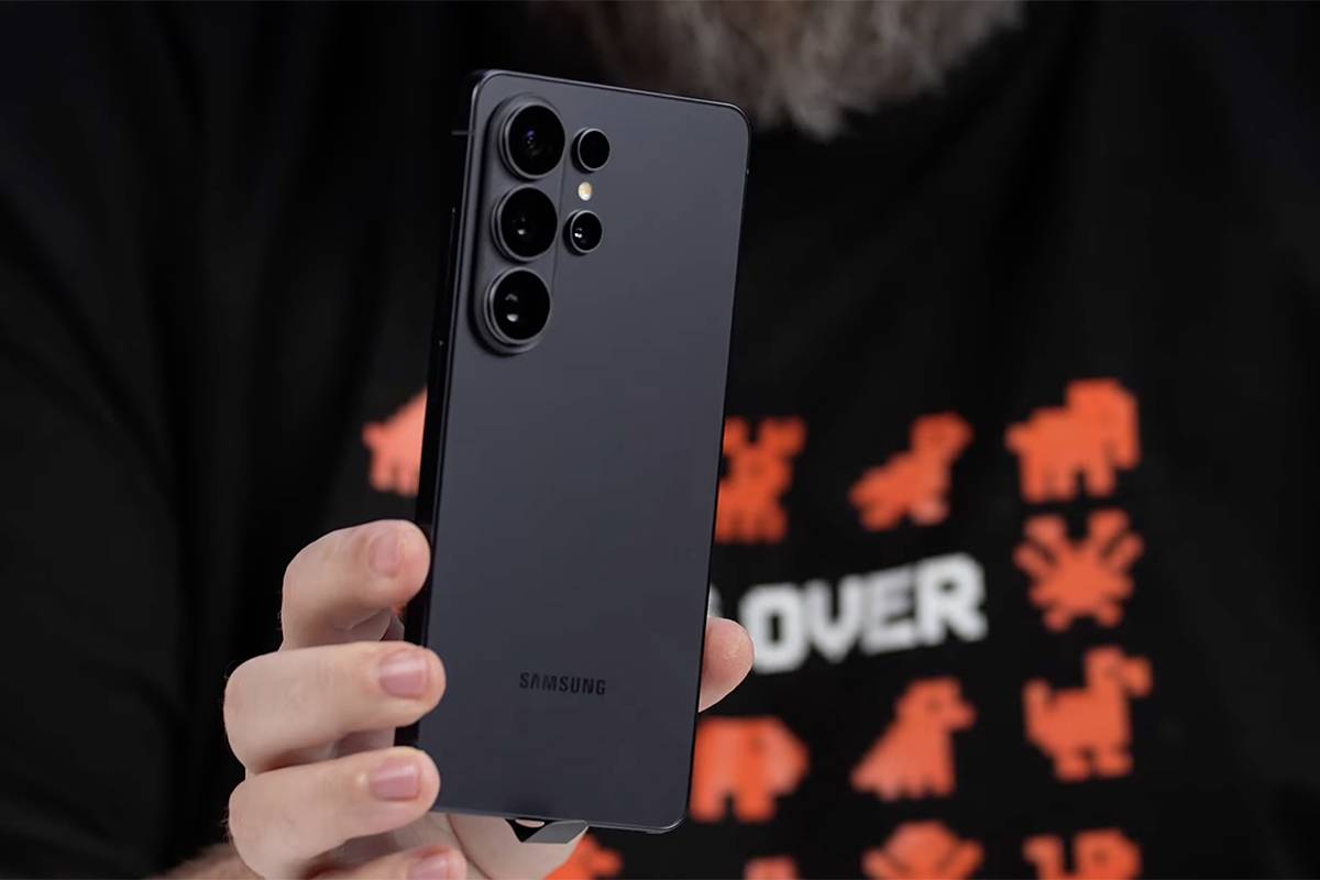 Смартфон Samsung появился в России до официального анонса