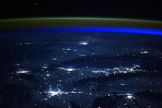 Космонавт Кудь-Сверчков сфотографировал ночную Сибирь: все ищут Новосибирск
