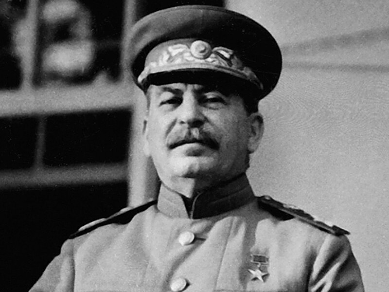 Леонид Невзлин: "Сталин снова жив, силен и мог бы праздновать победу"