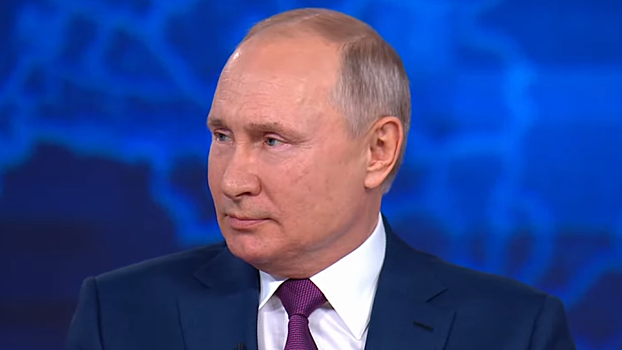 Путин назвал незаконным увольнение человека, имеющего медотвод от вакцинации