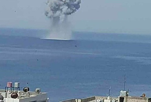 Сураев предположил, что на месте второго пилота разбившегося Су-30СМ был не лётчик