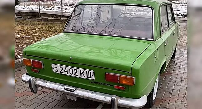 В Самаре нашли редкий ВАЗ-21016, постоявший в гараже более 30 лет