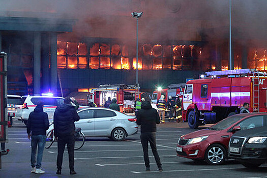 Сгоревший гипермаркет "Лента" в Петербурге восстановят в 2019 году