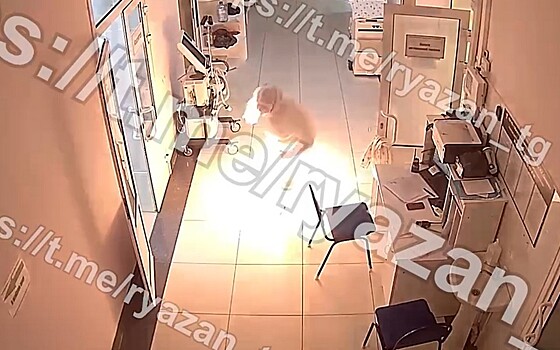 Появилась запись с камеры наблюдения из горевшей рязанской больницы Семашко