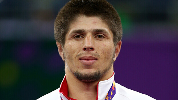 Газимагомедов победил Рассадина на турнире по вольной борьбе в Каспийске