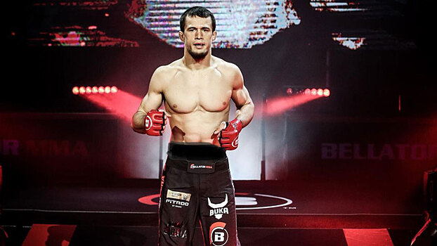 Усман Нурмагомедов победил Хьюза и сохранил титул чемпиона Bellator