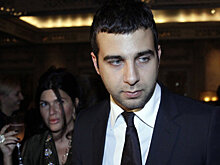 Иван Ургант почтил память матери