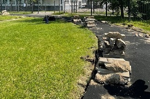 В трех дворах района Крюково выполнен комплексный ремонт асфальта
