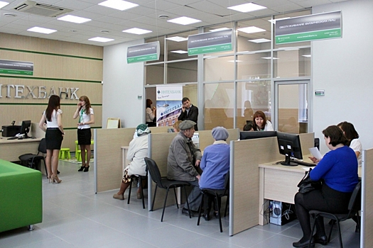 В первый день страховых выплат вкладчикам «ИнтехБанка» свои вклады вернули 8300 человек
