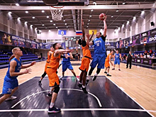 На первом предсезонном турнире баскетбольная "Самара" потерпела два поражения при одной победе