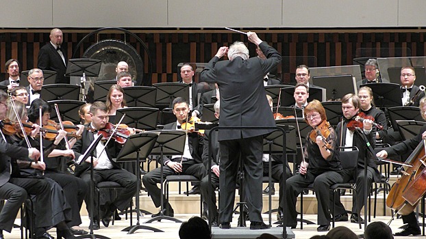 Новосибирский симфонический отметил свое 65-летие выступлением в московском «Зарядье»