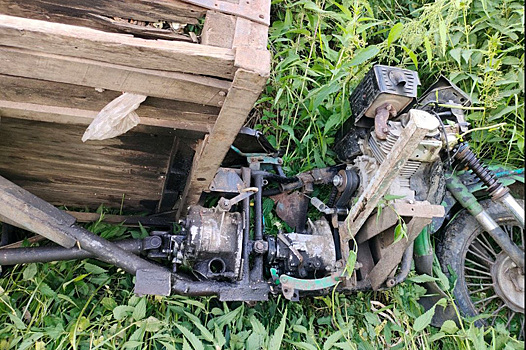 В Тюменской области водитель погиб в ДТП на самодельном мотоцикле