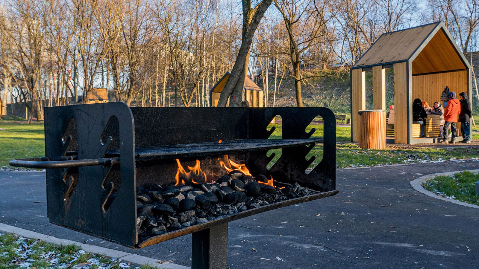 Где пожарить шашлык в Москве: список бесплатных и платных мест