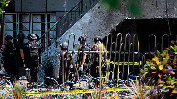 ИГИЛ* взяла на себя ответственность за взрывы в Индонезии