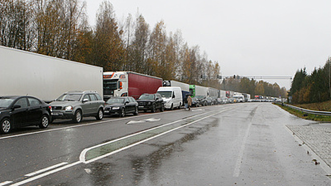 Литва на месяц полностью закрывает автомобильную границу с Белоруссией