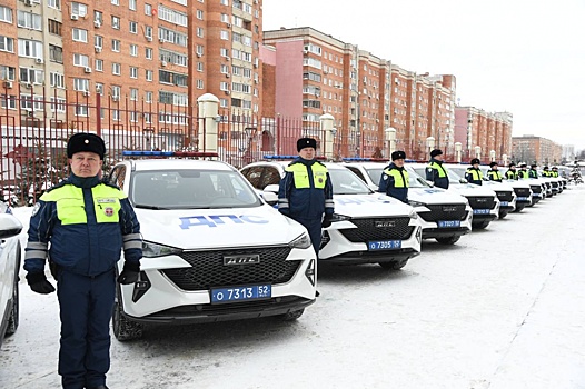 Нижегородские полицейские получили 28 новых спецмашин