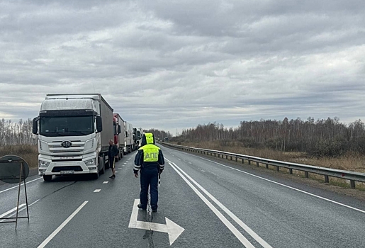 Трассу Тюмень - Омск снова частично закроют для большегрузов