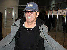 Буйнову запретили солнце и косметику из-за рака