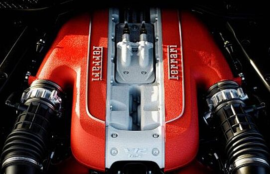 Бренд Ferrari не готов отказаться от двигателя V12