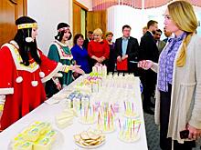 Глава Шурышкарского района угостил депутатов «молочкой» и попросил денег