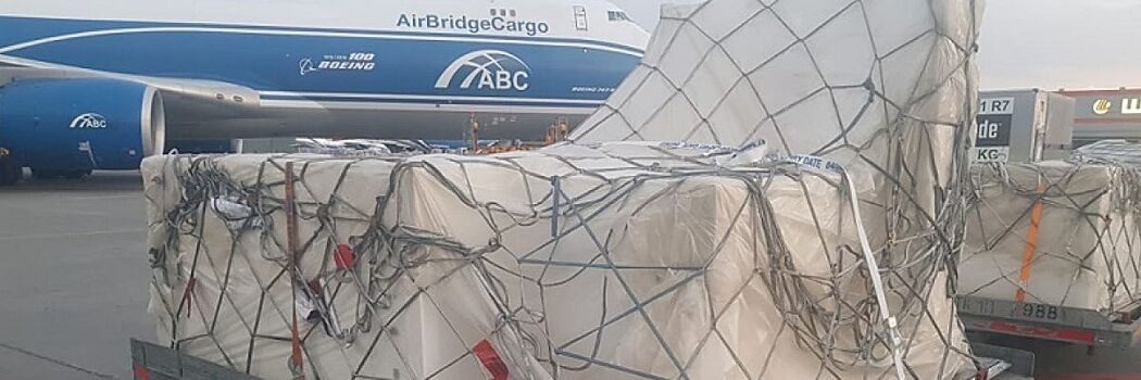 AirBridgeCargo доставила экспонаты на совместную выставку Музеев Московского Кремля и Гонконгского музея культурного наследия