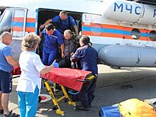 Опытного альпиниста с переломом ноги спасли с вершины Актру