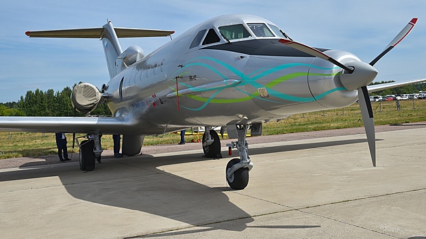 Самолет Як-40 может получить водородный двигатель