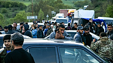 Перекрытые дороги и протесты: что происходит в Армении