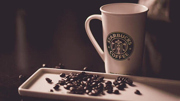 Starbucks будет доставлять кофе через «Яндекс.Еду»