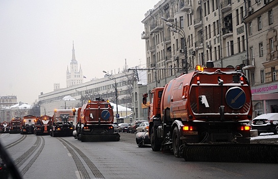 На улицы Москвы выйдут 7 тысяч единиц спецтехники