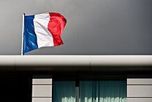 Франция хочет повысить налоги для крупных компаний