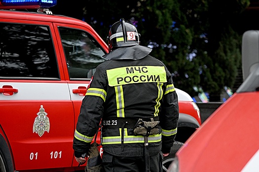 В центре Москвы у Пушкинской площади загорелcя автомобиль