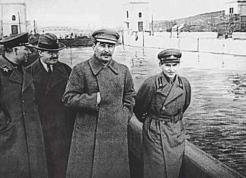 Зачем Сталин построил канал имени Москвы