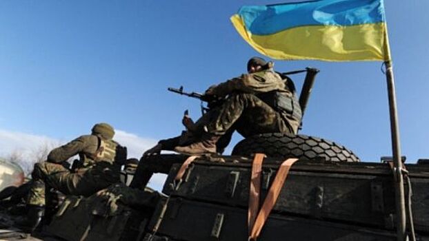 Сергиенко проинформировал, что конфликт на Украине закончит военный переворот ВСУ в Киеве