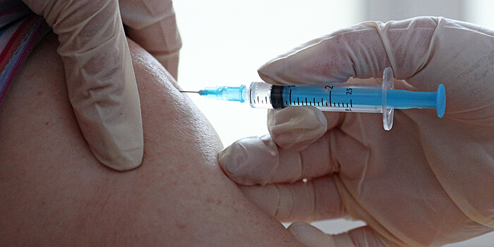 Российские вакцины эффективны против нового варианта коронавируса AY.4.2