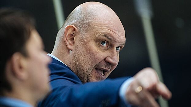 В КХЛ перестали увольнять тренеров — за два месяца всего одна отставка. Российский хоккей изменил коронавирус