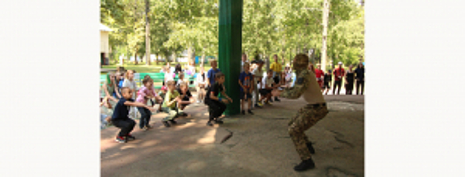В Тамбовской области Общественный совет и сотрудники спецподразделения «Гром» провели «Зарядку со стражем порядка»
