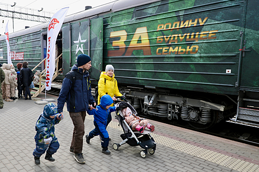 Жители Ингушетии встретили тематический поезд «Сила в правде» Минобороны России